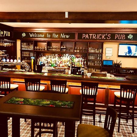 Patrick'S Pub Hotel Maribor Ngoại thất bức ảnh